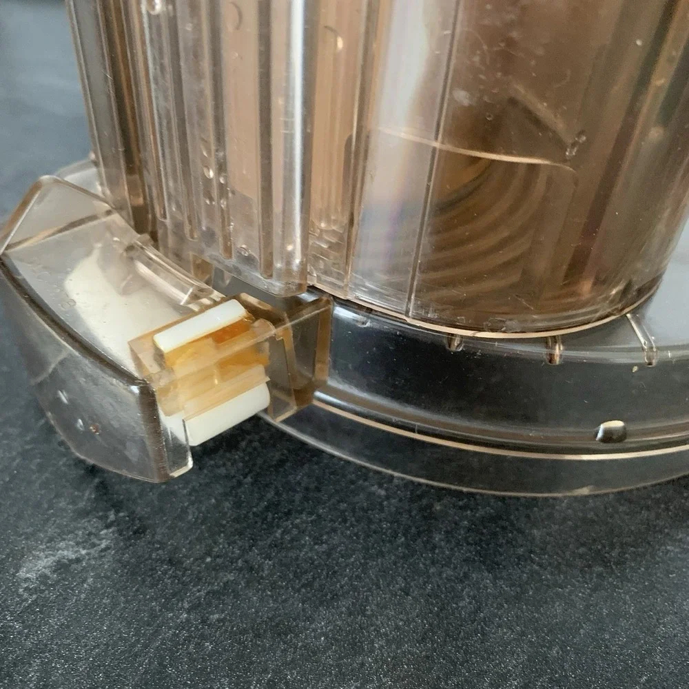 Cuisinart Food Processor Amber Lid & Chute Pusher DLC-10 Replacement‎ Part